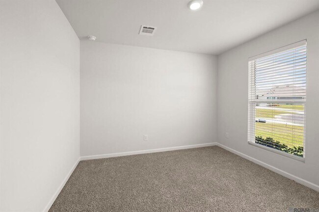 Building Photo - 13419 Dawes Ct