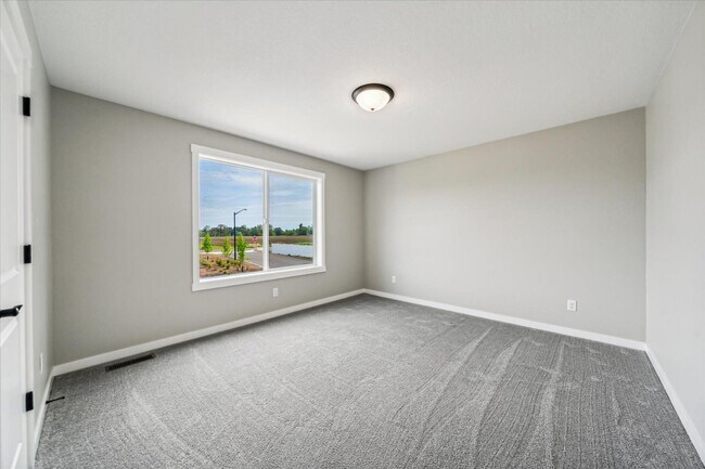 Building Photo - 11208 Apple Ln