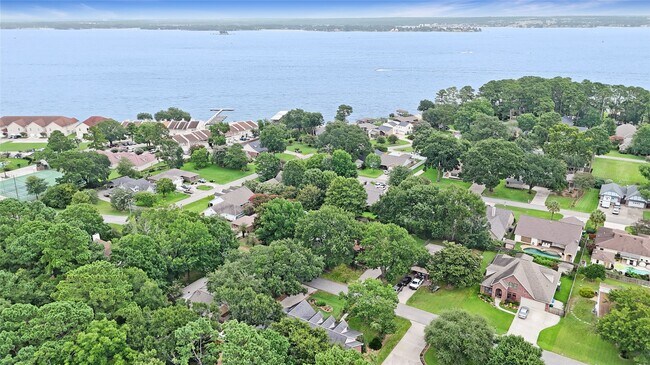 Building Photo - 28831 S Diamondhead