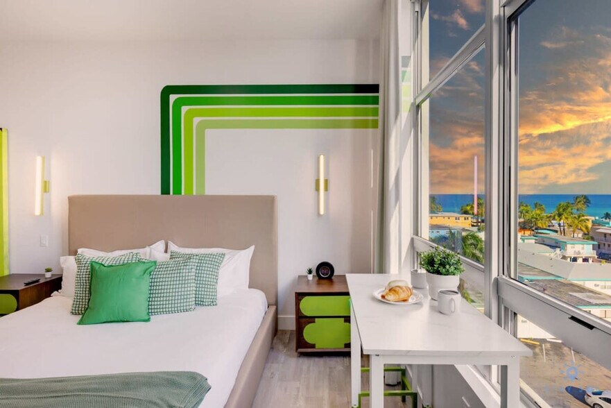 Building Photo - 777 N Ocean Dr