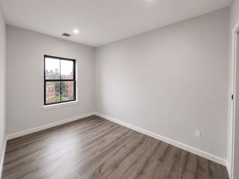 Building Photo - 557 Columbus Ave