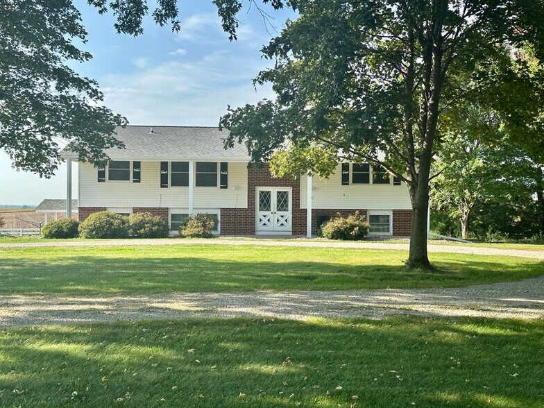 Primary Photo - 7991 County Road D