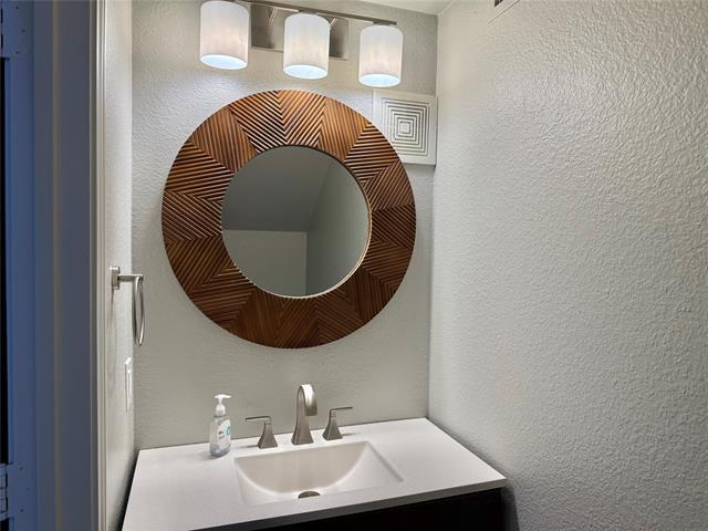 Building Photo - 4916 Lodgepole Ln