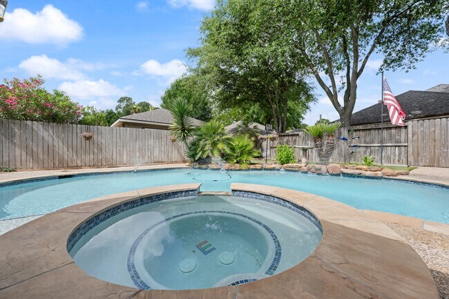 Building Photo - 14343 Millstone Estates Ln