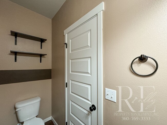 Building Photo - Charming 3-Bedroom Home in a Quiet Neighborhood!