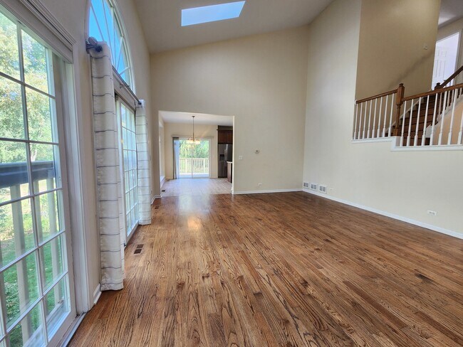 Building Photo - 3220 Indian Creek Dr