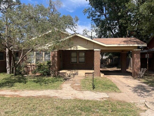 Primary Photo - 2208 18th St