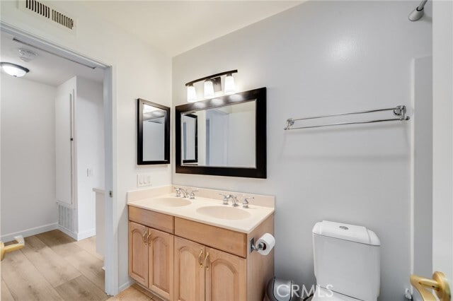 Building Photo - 16 Fox Hollow