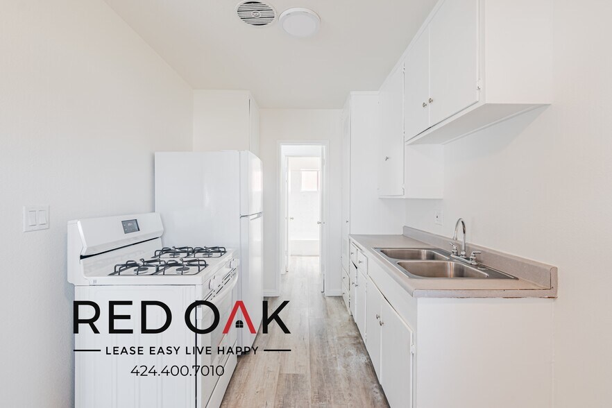 Building Photo - 11537 Meeker Ave