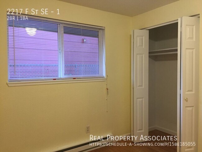 Building Photo - 2217 F St SE