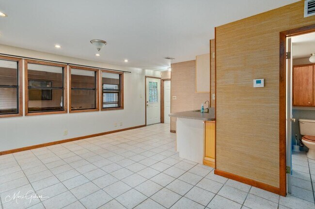 Building Photo - 400 Southfield Rd