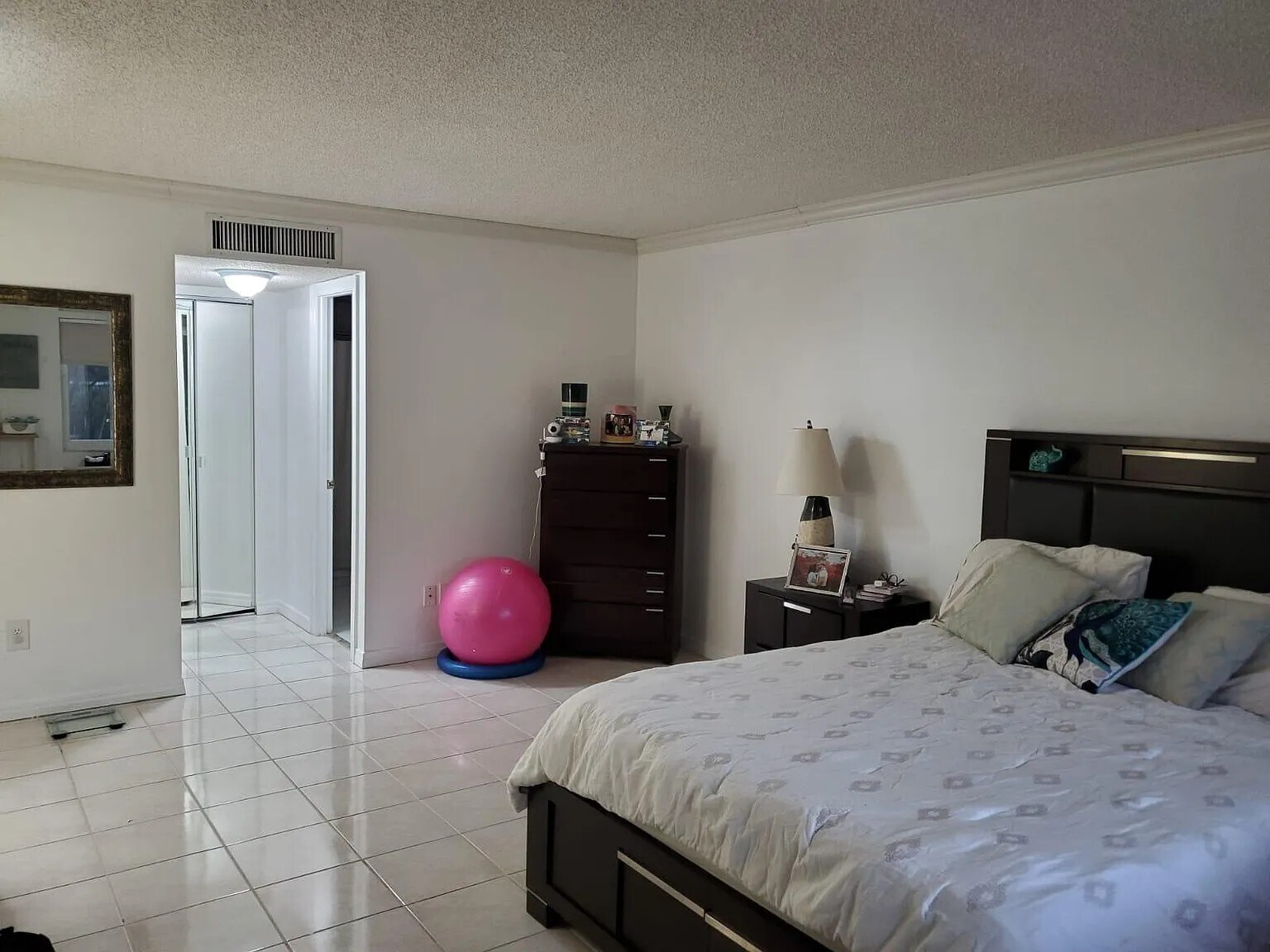 Building Photo - 7732 Camino Real