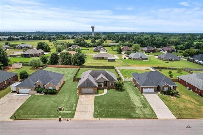 Building Photo - 25756 Iron Gate Dr