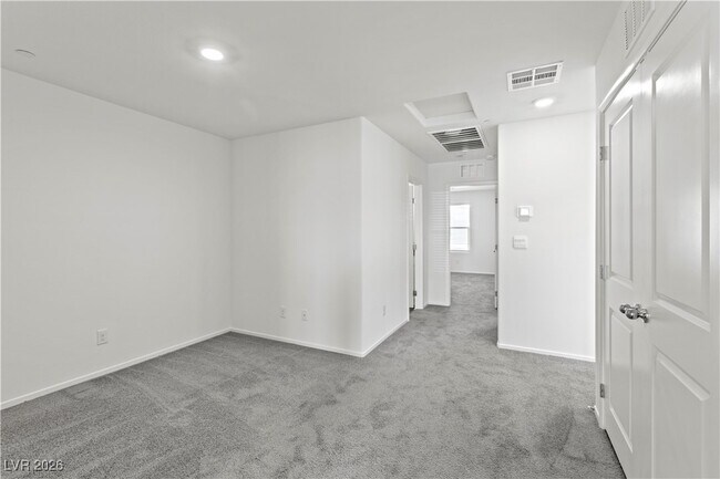 Building Photo - 4919 Olive Mesa Ave