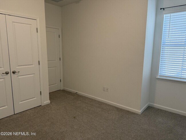 Building Photo - 43 Thurnham Ln