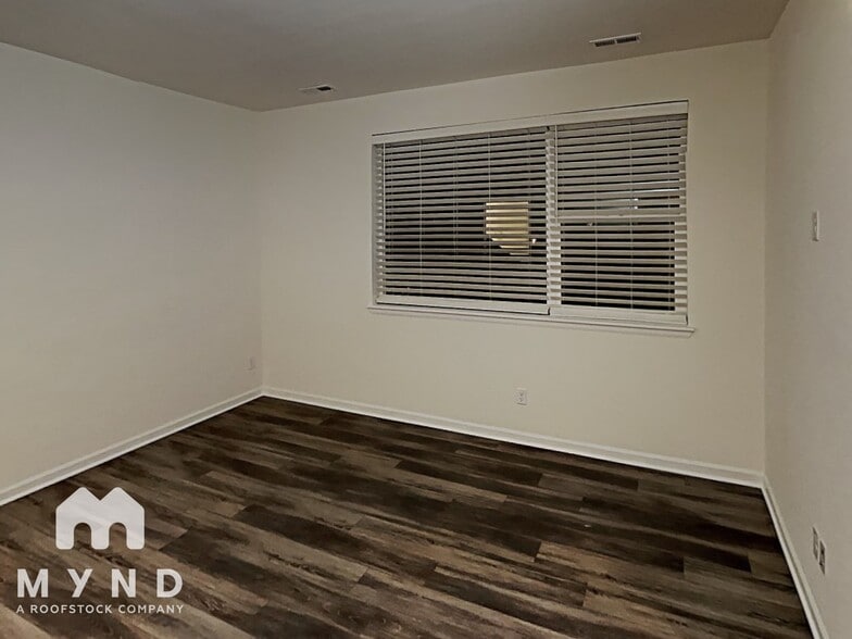 Building Photo - 5094 Ward Rd