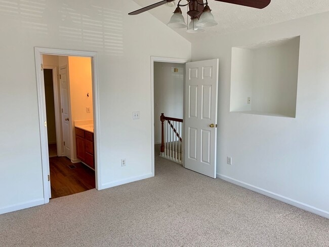 Building Photo - Spacious Prescott Place Townhome