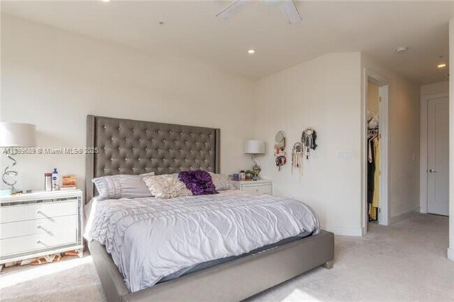 Building Photo - 10245 NW 63rd Terrace