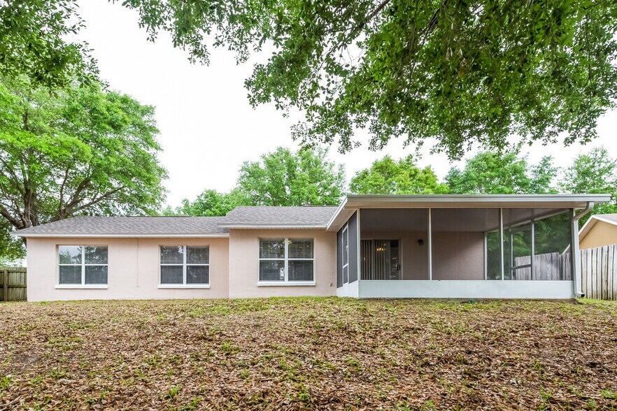 Building Photo - 15443 Margaux Dr