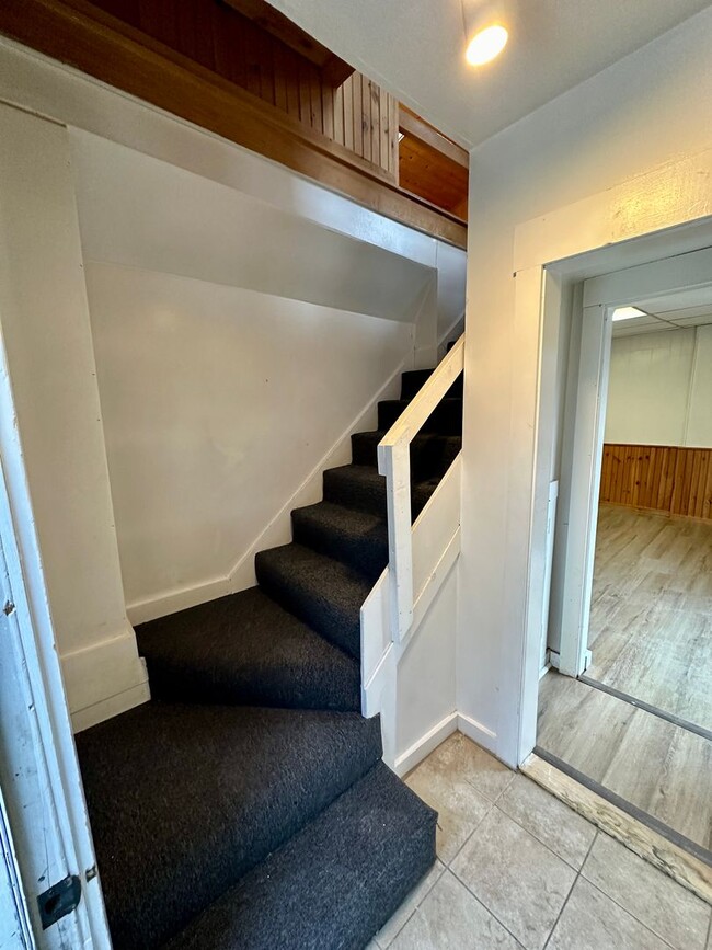 Building Photo - 45 Bow St