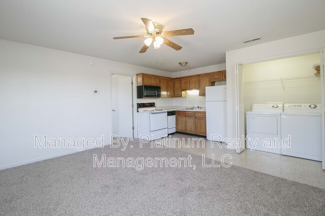 Building Photo - 3269 Tower Dr