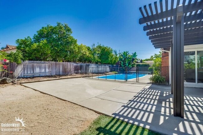 Building Photo - Stunningly Updated 3Bdm 2Ba Home Nearby Lake Murray!