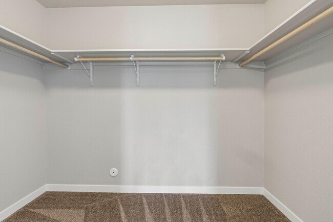 Building Photo - 4 Bedroom, 2 Bath Gorgeous Nampa Home on a...