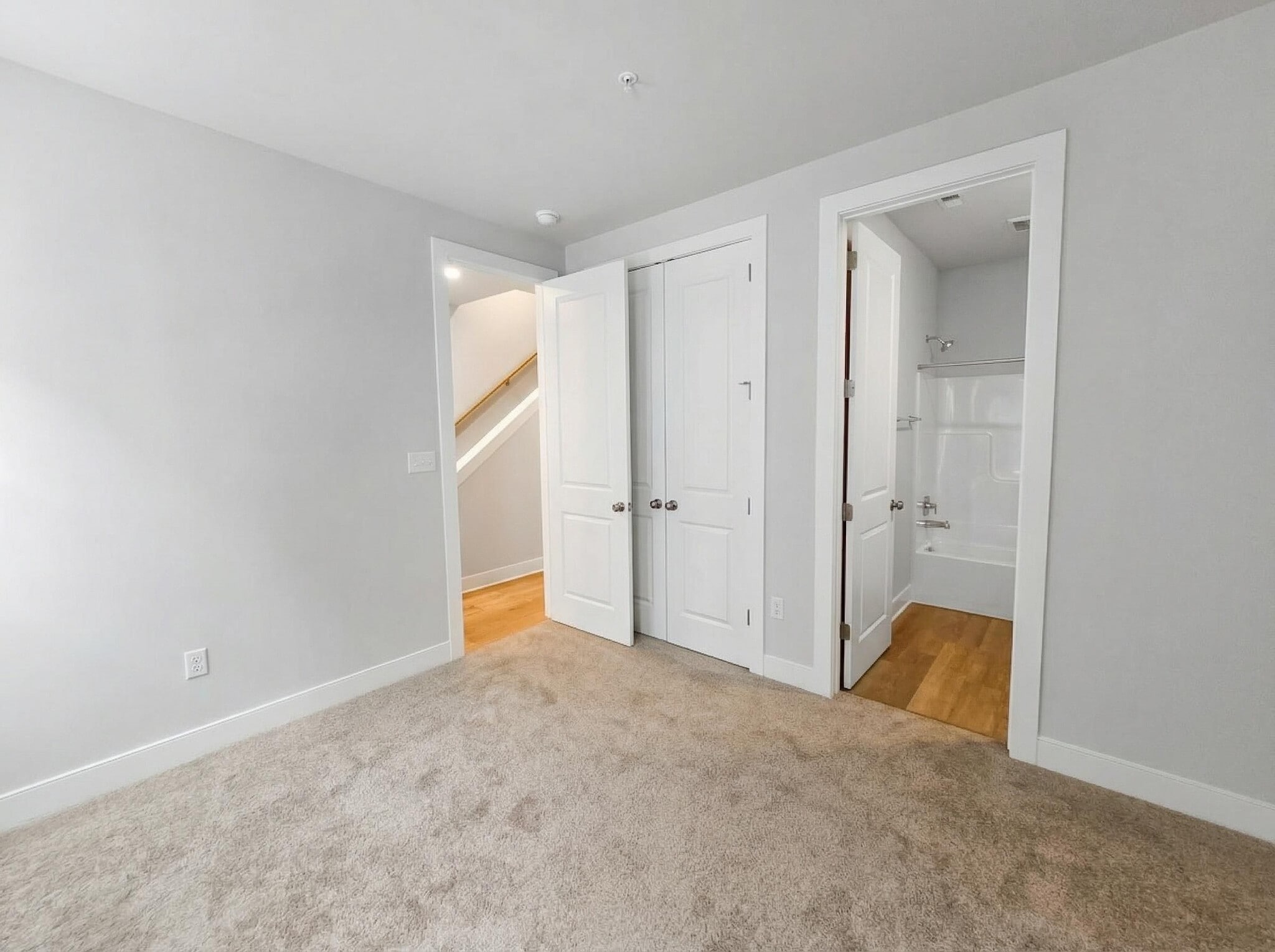 Building Photo - 305 Frederick Way