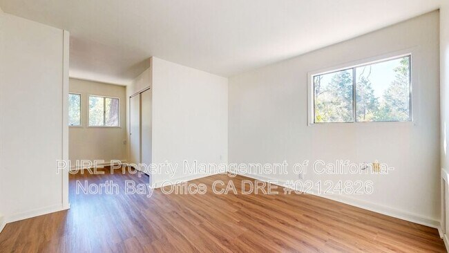Building Photo - 4773 Montecito Ave