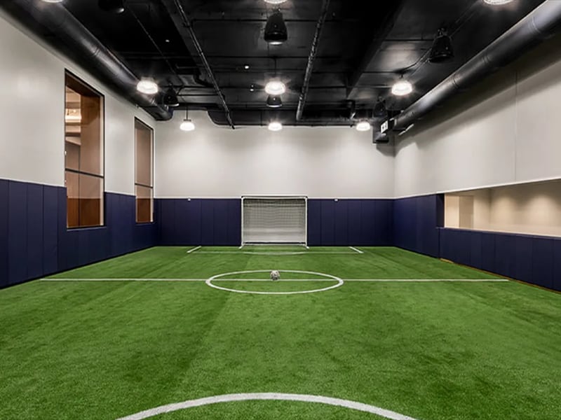 Building Photo - 400 W 61st St