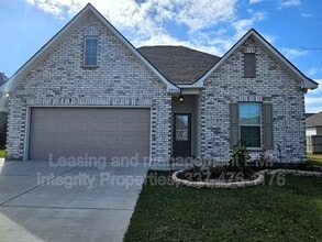 Building Photo - 39083 Harrier St