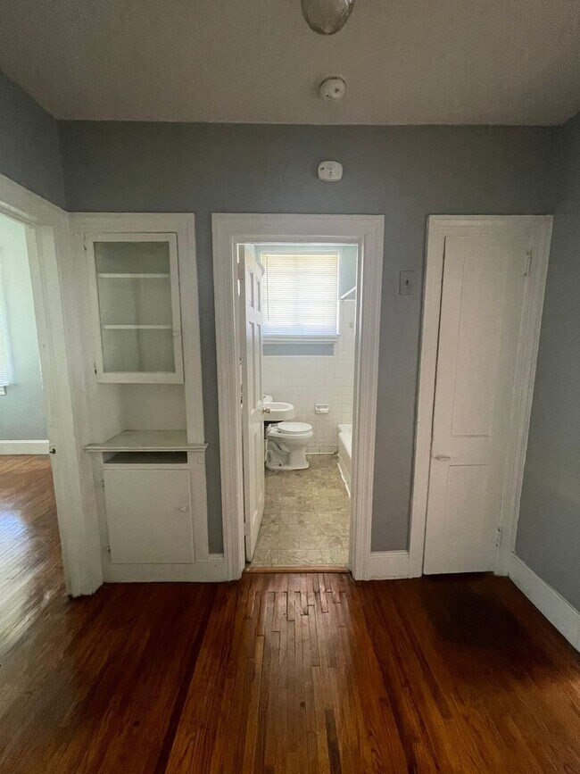 Building Photo - 2715 Watson Dr