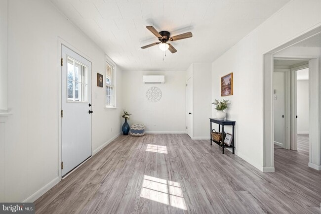 Building Photo - 75 S Washington Dr