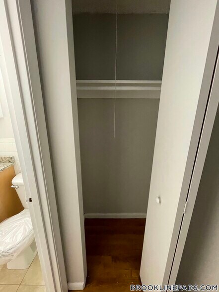 Building Photo - 222 Babcock St