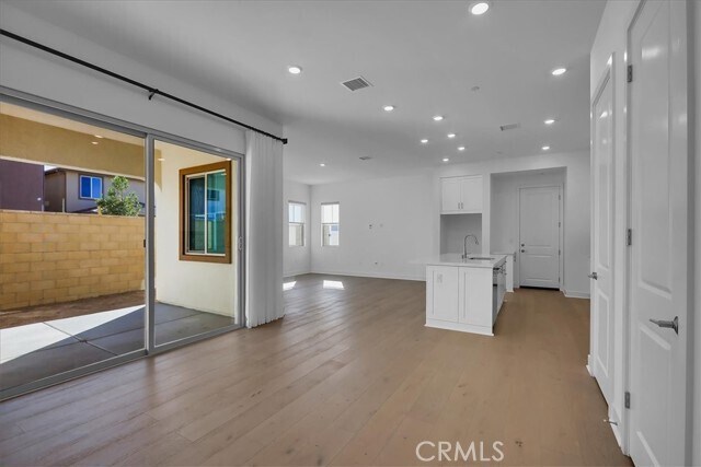 Building Photo - 164 Carmine
