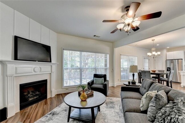 Building Photo - 335 Pintail Ct