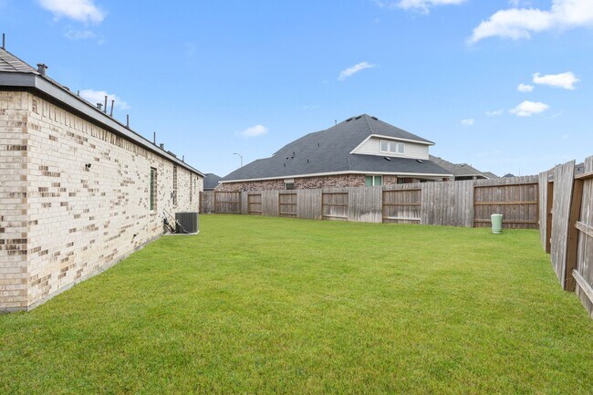 Building Photo - 3225 Isabella Fls Dr