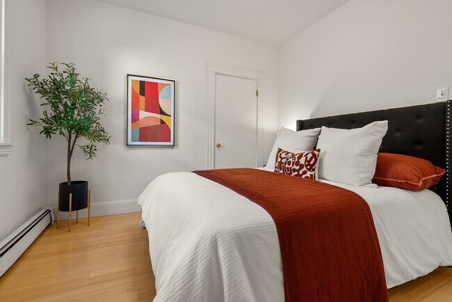 Building Photo - 30 Union St