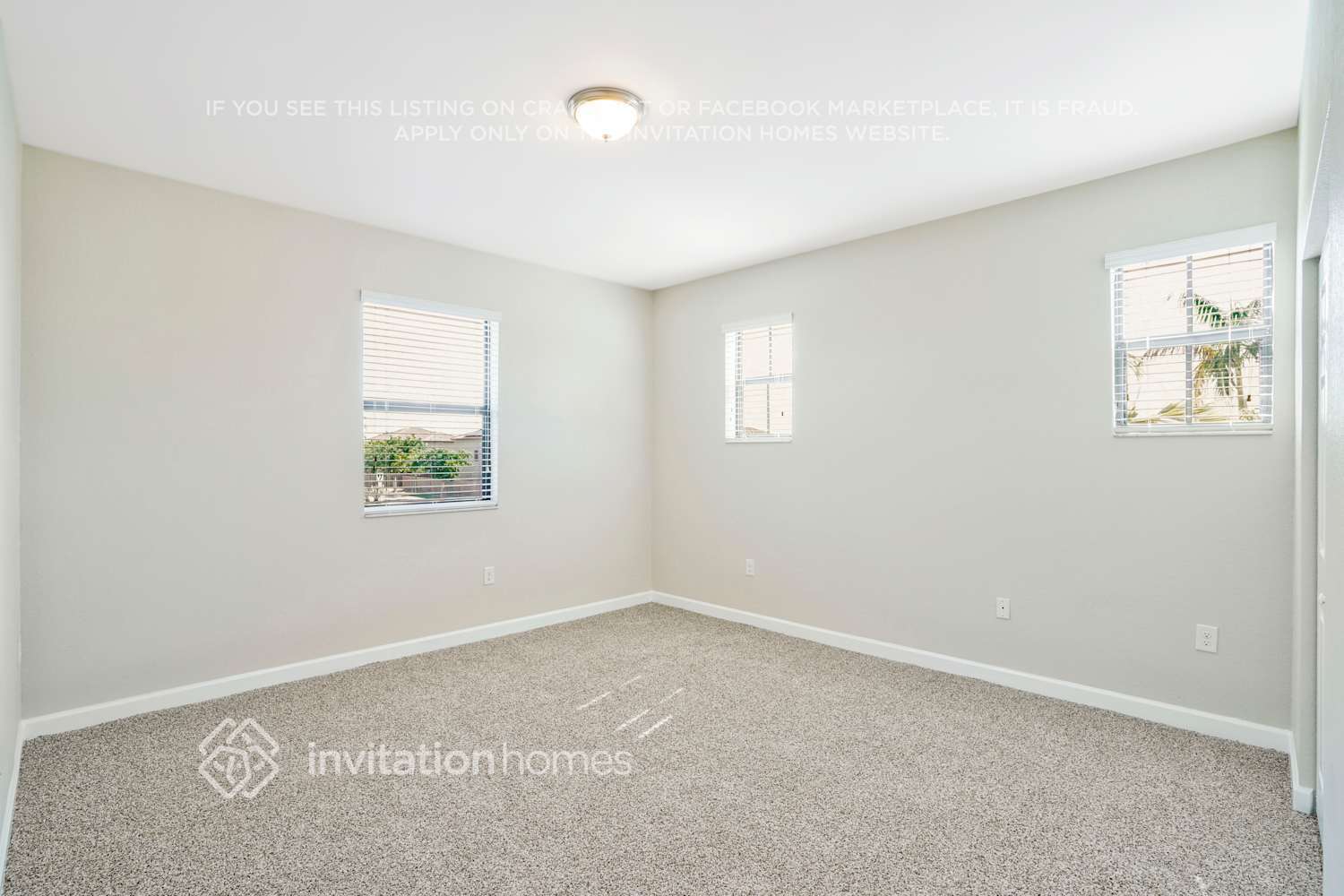 Building Photo - 23391 SW 118 Ave