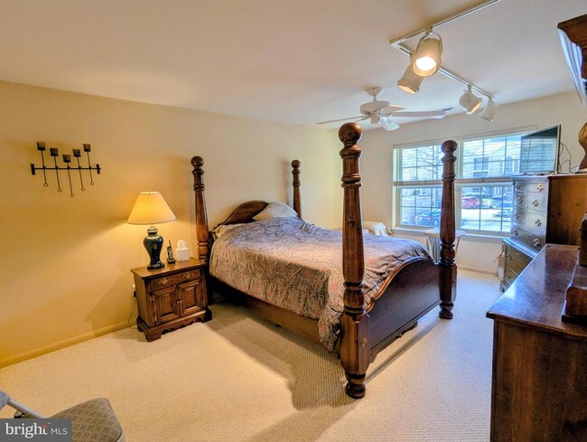 Building Photo - 14217 Quail Crk Wy