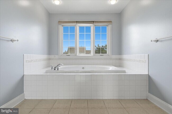 Building Photo - 104 Bramble Ct