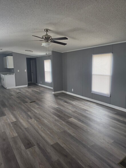 Building Photo - 3006 Amberjack Rd