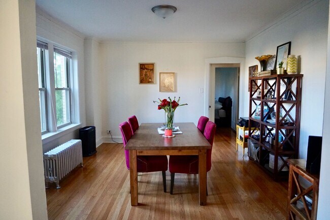 Building Photo - Spacious Renovated 2 Bedroom in North Park