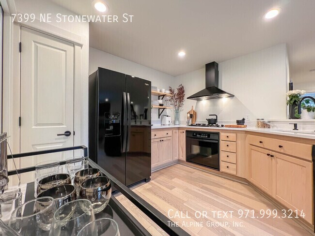 Building Photo - 7399 NE Stonewater St