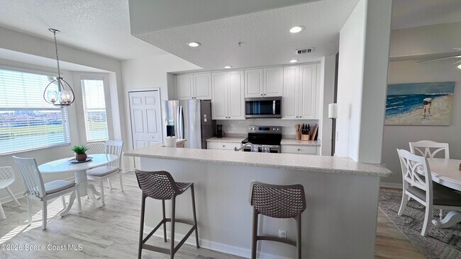 Building Photo - 6828 Toland Dr