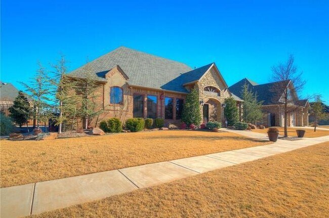 Building Photo - Amazing- Transitional Style Home with Custom Finishes w/ Community Pool- Gated- Edmond Schools