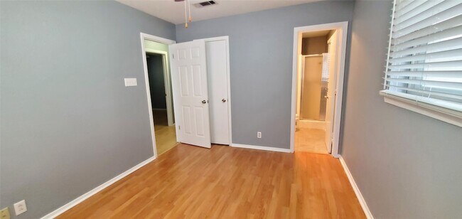 Building Photo - 1801 Sagebrush Trail