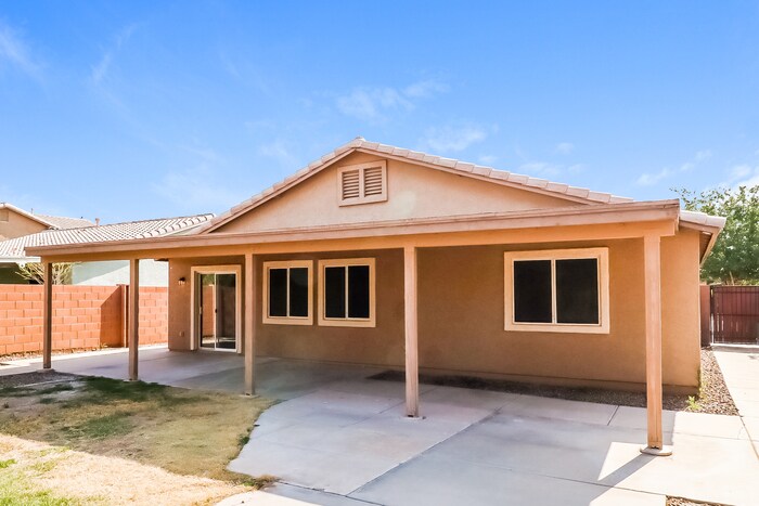 Building Photo - 2436 S 71st Dr