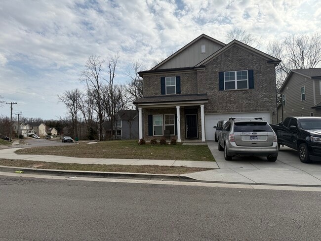 Building Photo - 2136 Postings Pt