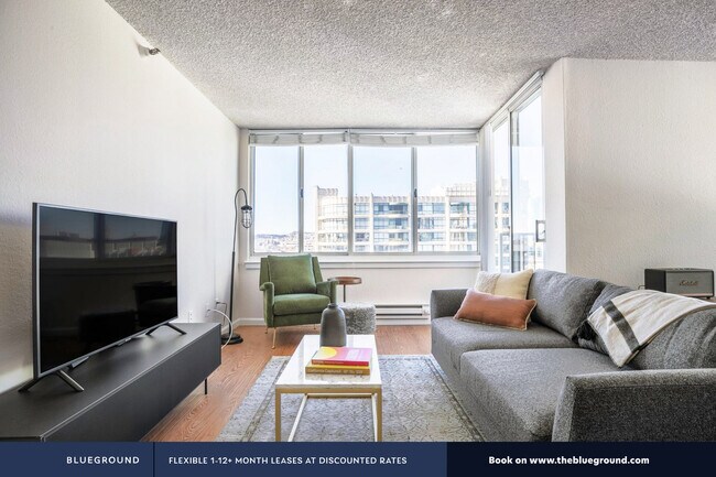 Building Photo - SoMa Square, 1 Saint Francis Pl